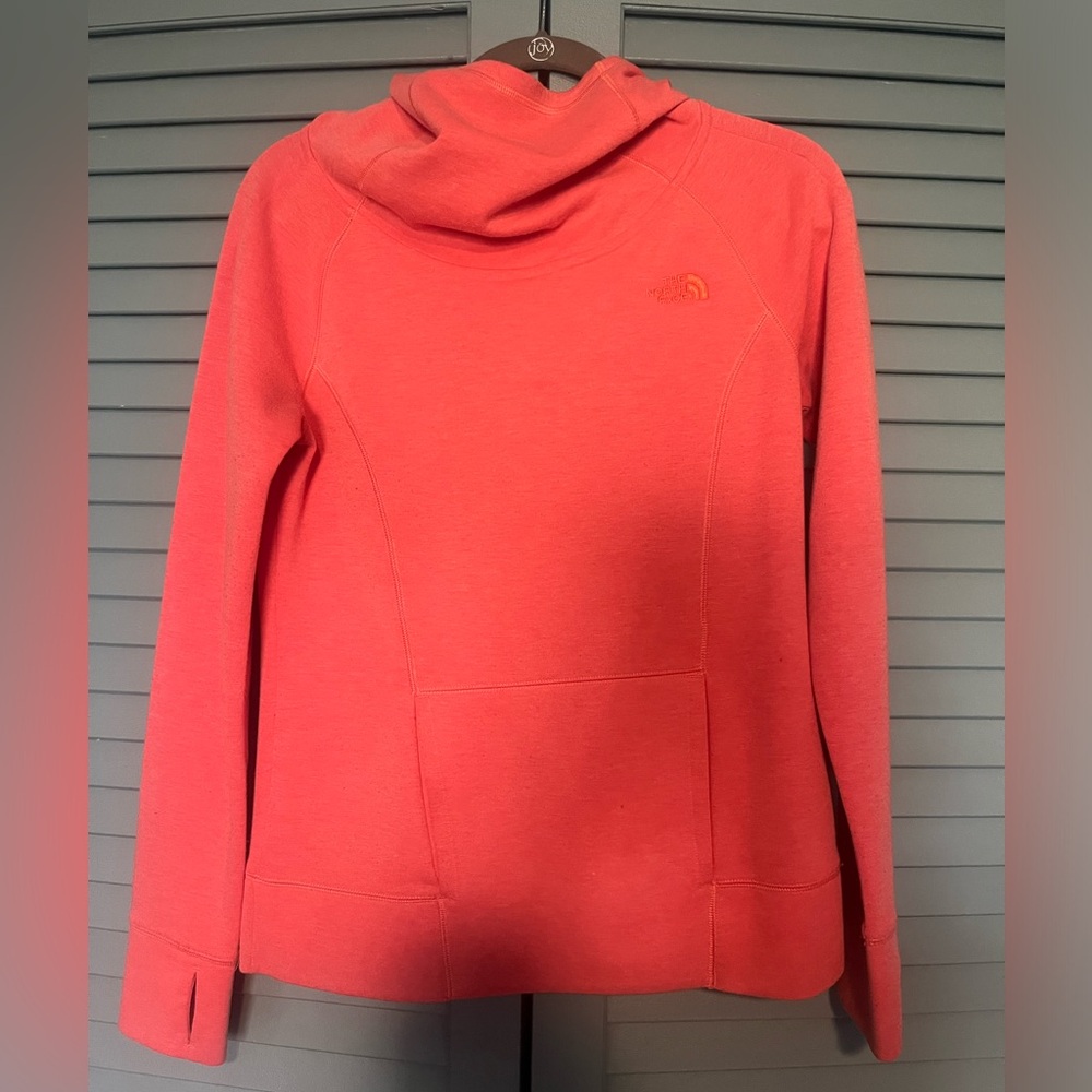 Women’s north face hooded pullover size small